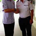 Gambar Pemain Bola Sepak ATM FA dengan Pak Cik Guard Yang Dimaki Bini Mat Yo